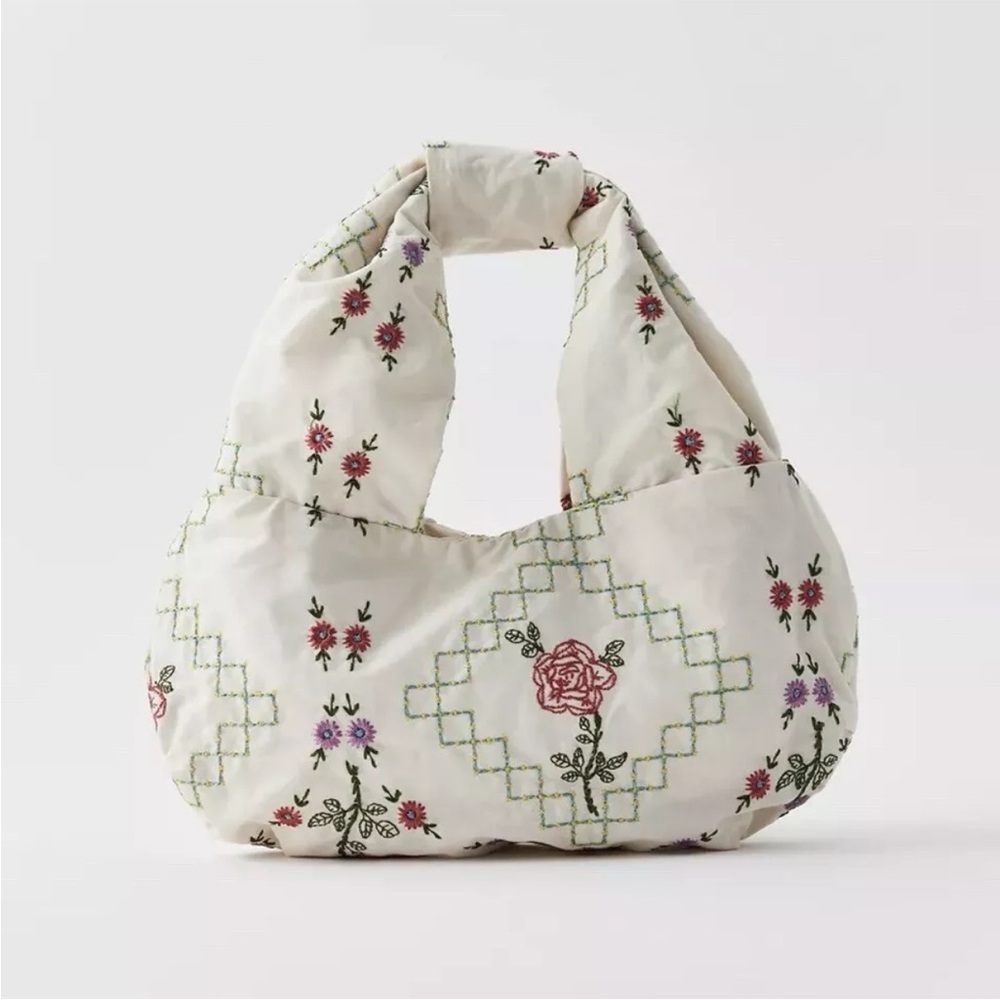 Urban Outfitters Bag Kimchi Blue Embroidered Bow Baguette Mini Bag - Picture 4 of 16